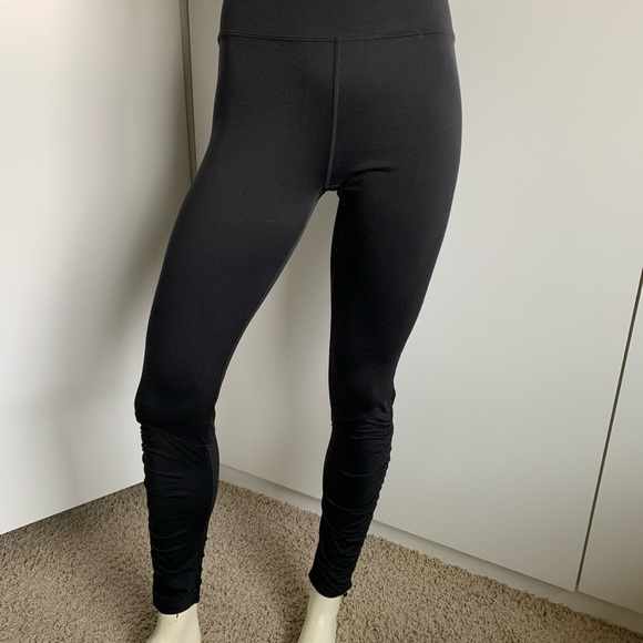 PINK Victoria’s Secret Ultimate sz.medium black high waisted ruching tights - Picture 4 of 5